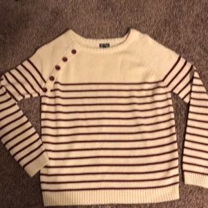⭐️Bundle 5 for $20⭐️ Cream and burgundy sweater